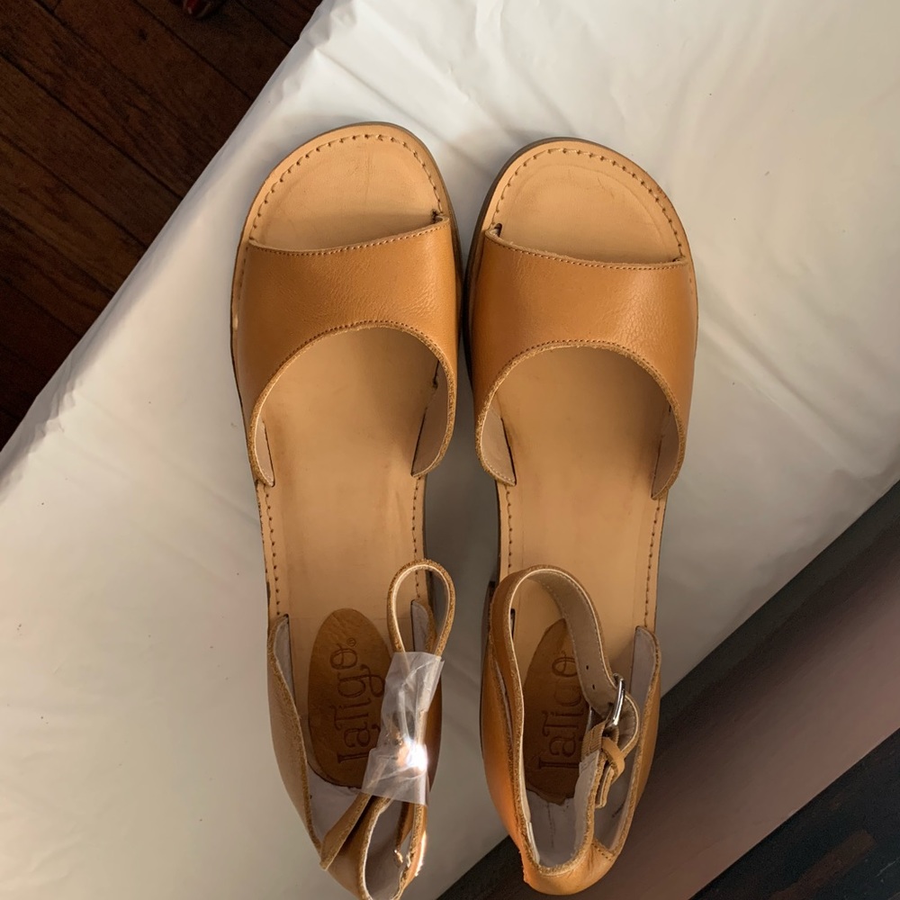 Women’s Shoes